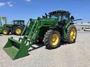 2015 John Deere 6215R