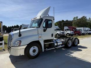 2015 Freightliner CASCADIA 125