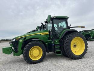 2023 John Deere 8R 340