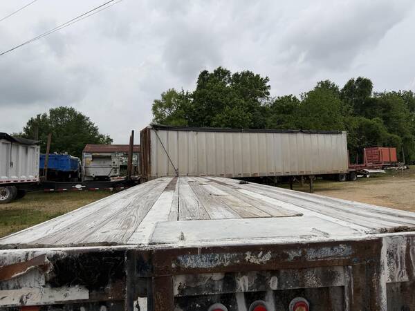1994 Aztec 45 ft flat bed