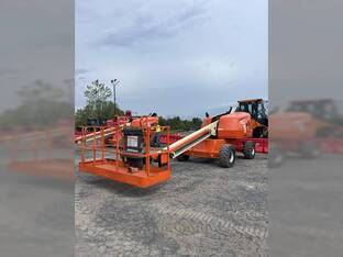 2017 JLG 400S
