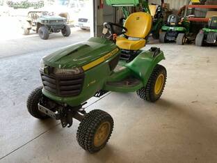 2022 John Deere X758