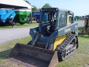 2011 John Deere 319D