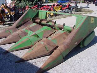 John Deere 443