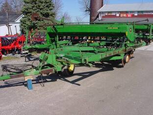 John Deere 750