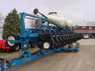 2012 Kinze 3660ASD