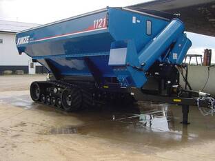 2023 Kinze 1121