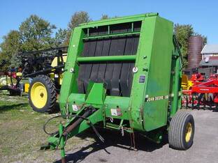 John Deere 535