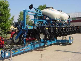 2011 Kinze 3600ASD