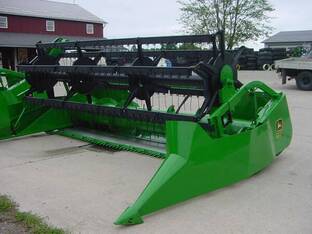 John Deere 213