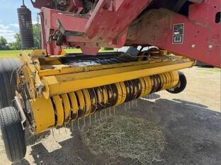 2013 New Holland BR7060