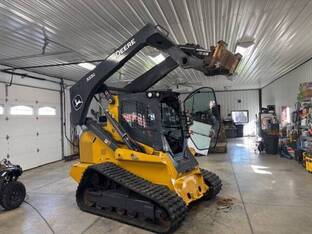 2022 John Deere 333G