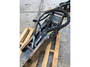 2020 Caterpillar B8 HAMMER