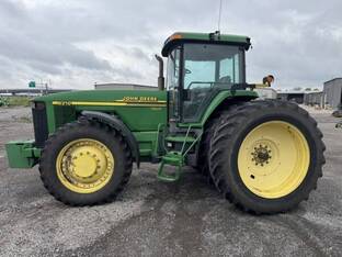 2000 John Deere 8210