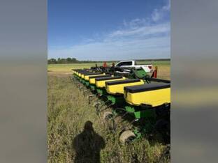 2023 John Deere 1725