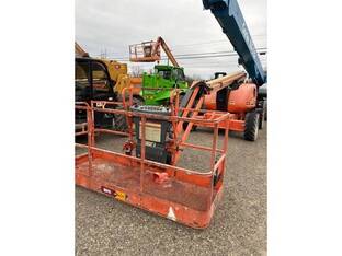 2017 JLG 600AJ