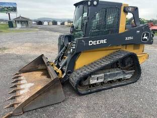 2020 John Deere 325G