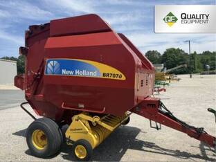 2009 New Holland BR7070