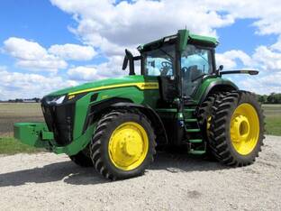 2025 John Deere 8R 250
