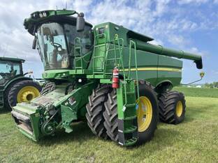 2023 John Deere S780