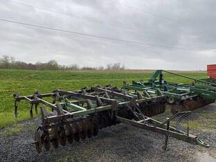 John Deere 712