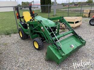 2015 John Deere 1025R