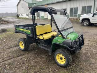 2011 John Deere GATOR XUV 625I GREEN