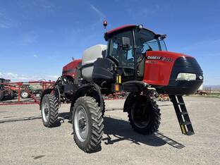 2014 Case IH PATRIOT 2240