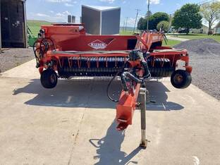 2013 Kuhn MERGE MAXX 300