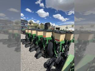2010 Great Plains YP625A3P-12TR