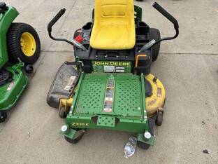 2019 John Deere Z335E