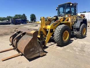 2013 Komatsu WA320-6