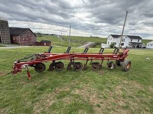 Case IH 735