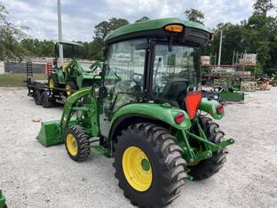 John Deere 3033R