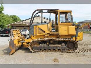 2005 John Deere 700H