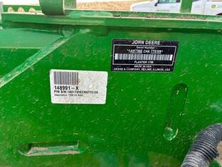 2017 John Deere 1795