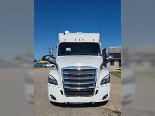 2026 Freightliner CASCADIA 126