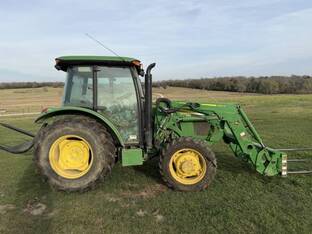 2018 John Deere 5075E