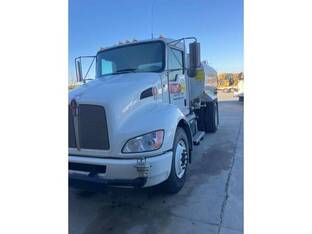 2022 Kenworth T270