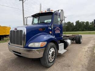2013 Peterbilt 337