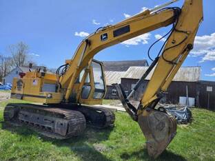 1986 John Deere 490
