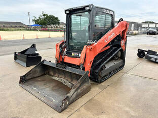 2022 Kubota SVL65-2 Cab