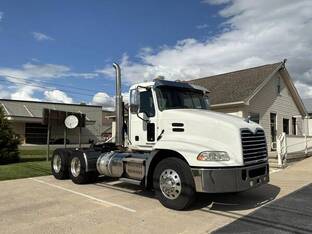 2017 Mack PINNACLE CXU613