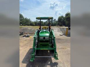 2024 John Deere 3033R