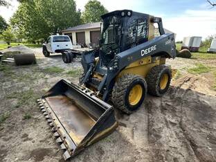 2018 John Deere 332G