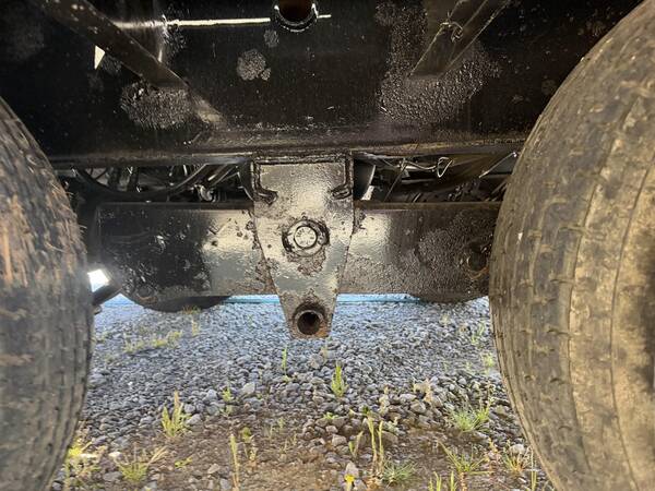 2013 Eager Beaver 10 ton pintle