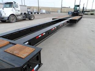 2026 Globe 55 TON EXTENDABLE W/ HYDRAULIC FLIP AXLE