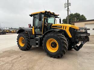 2026 JCB Fastrac 4220