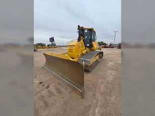 2023 Komatsu D61PXi-24