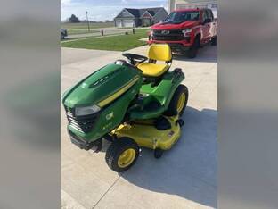 2022 John Deere X570
